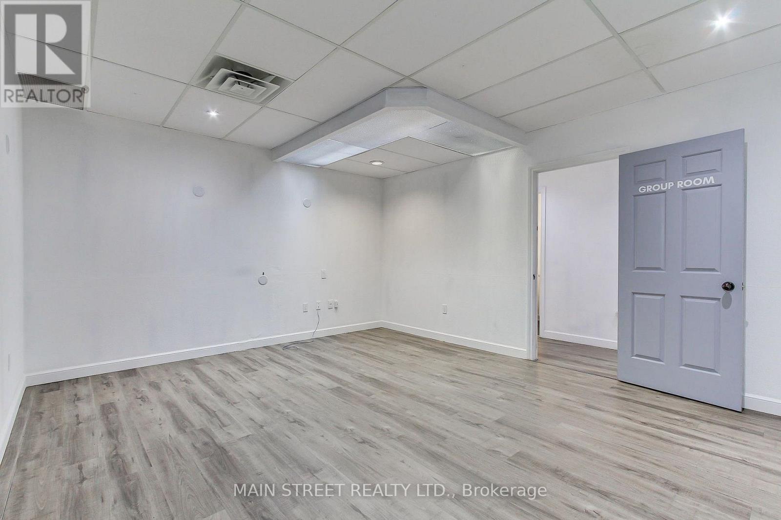 100 (Main) - 227 Eagle Street, Newmarket, Ontario  L3Y 1J8 - Photo 6 - N14102034