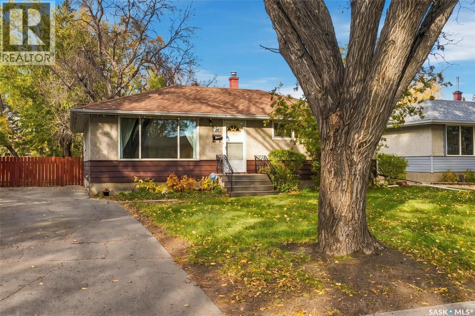 20 Yarnton Crescent, Regina, Saskatchewan  S4R 4A2 - Photo 1 - SK051617