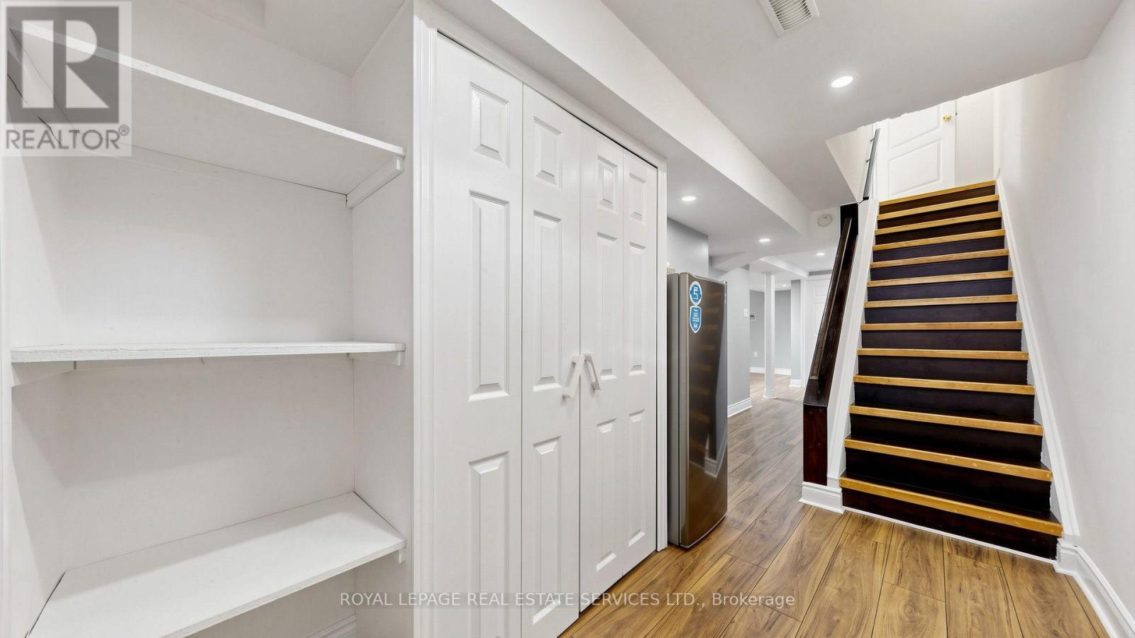 668 Madame Street, Mississauga, Ontario  L5W 1H1 - Photo 30 - W14101824