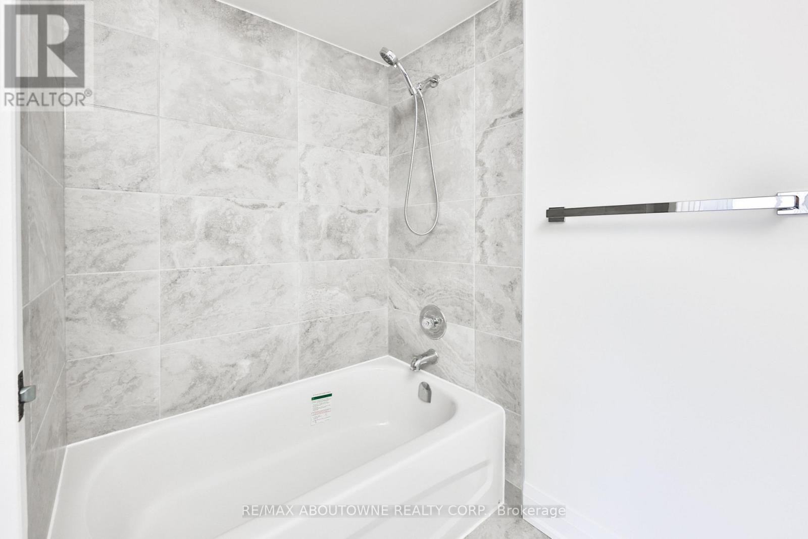 2 - 4635 Regents Terrace, Mississauga, Ontario  L5R 1W8 - Photo 23 - W14101852