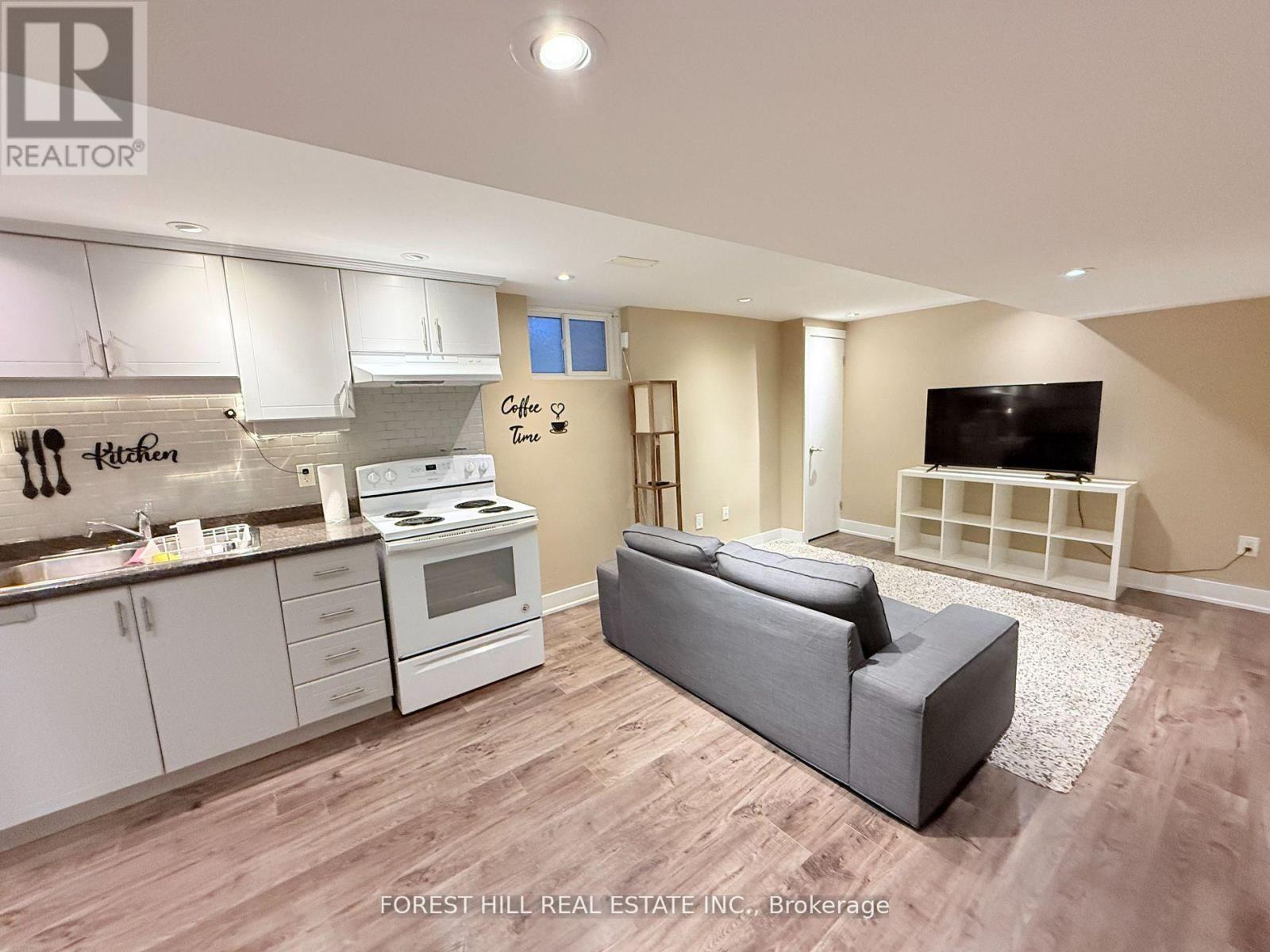 Lower - 166 Schell Avenue, Toronto, Ontario  M6E 2T1 - Photo 4 - W14101934