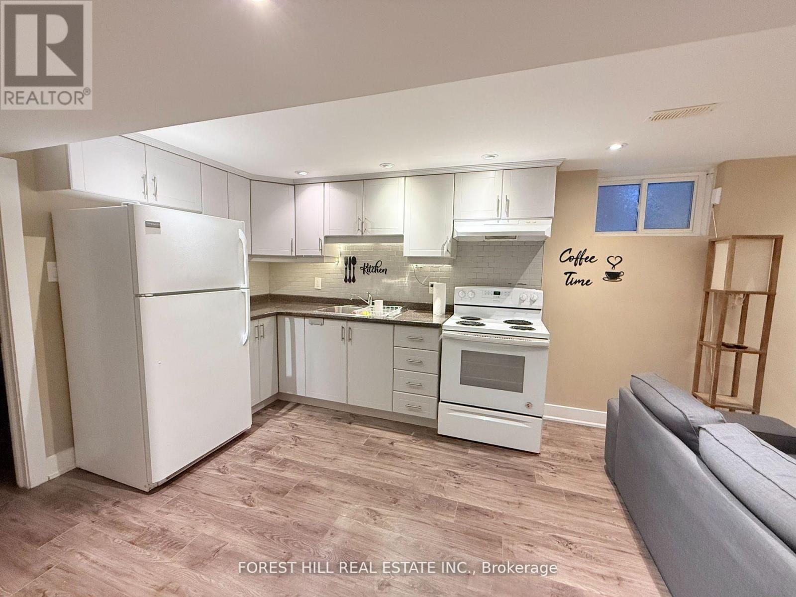 Lower - 166 Schell Avenue, Toronto, Ontario  M6E 2T1 - Photo 5 - W14101934