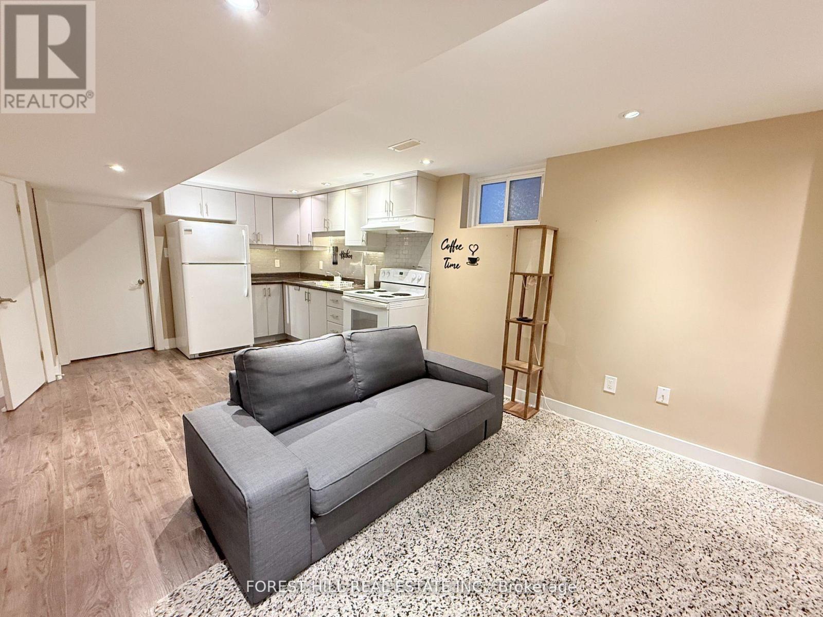Lower - 166 Schell Avenue, Toronto, Ontario  M6E 2T1 - Photo 6 - W14101934