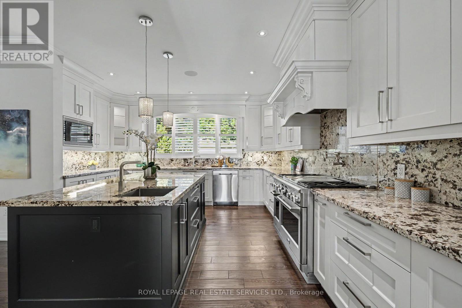 369 Lees Lane, Oakville, Ontario  L6L 4S4 - Photo 12 - W14101952