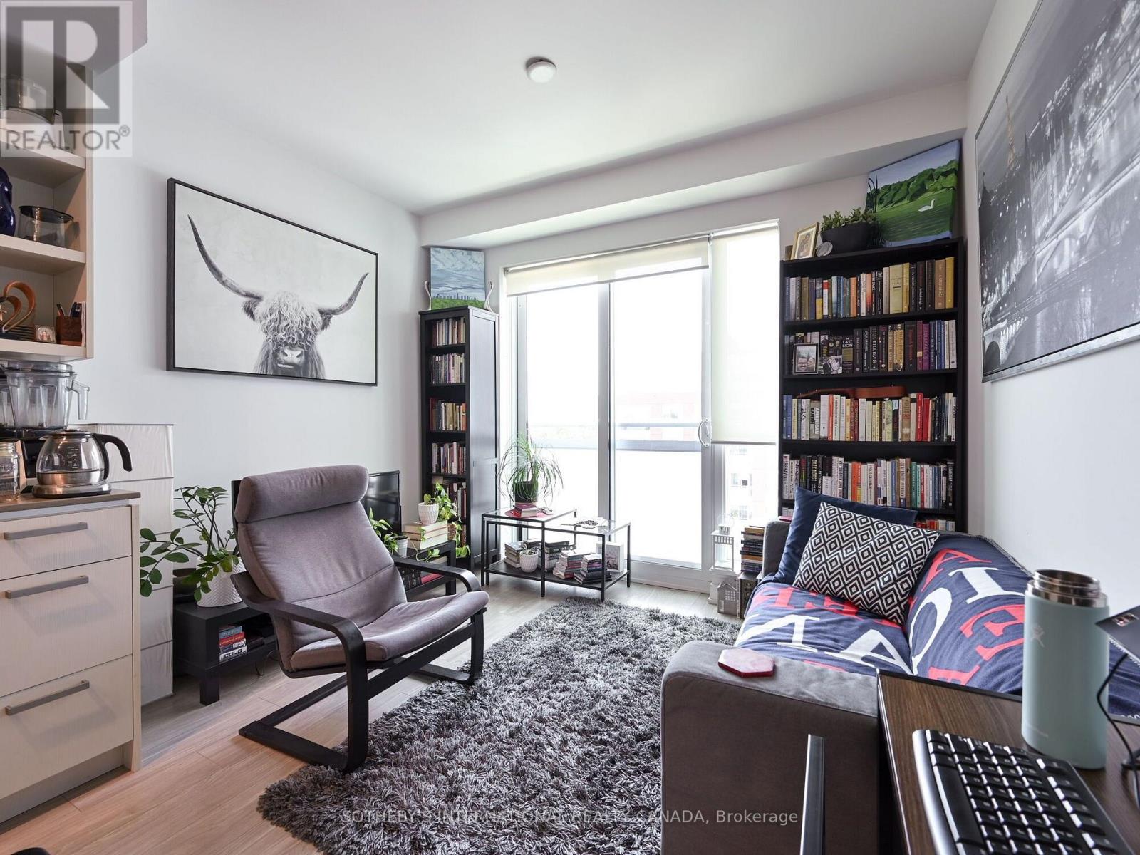 813 - 1830 Bloor Street W, Toronto, Ontario  M6P 0A2 - Photo 10 - W14102026