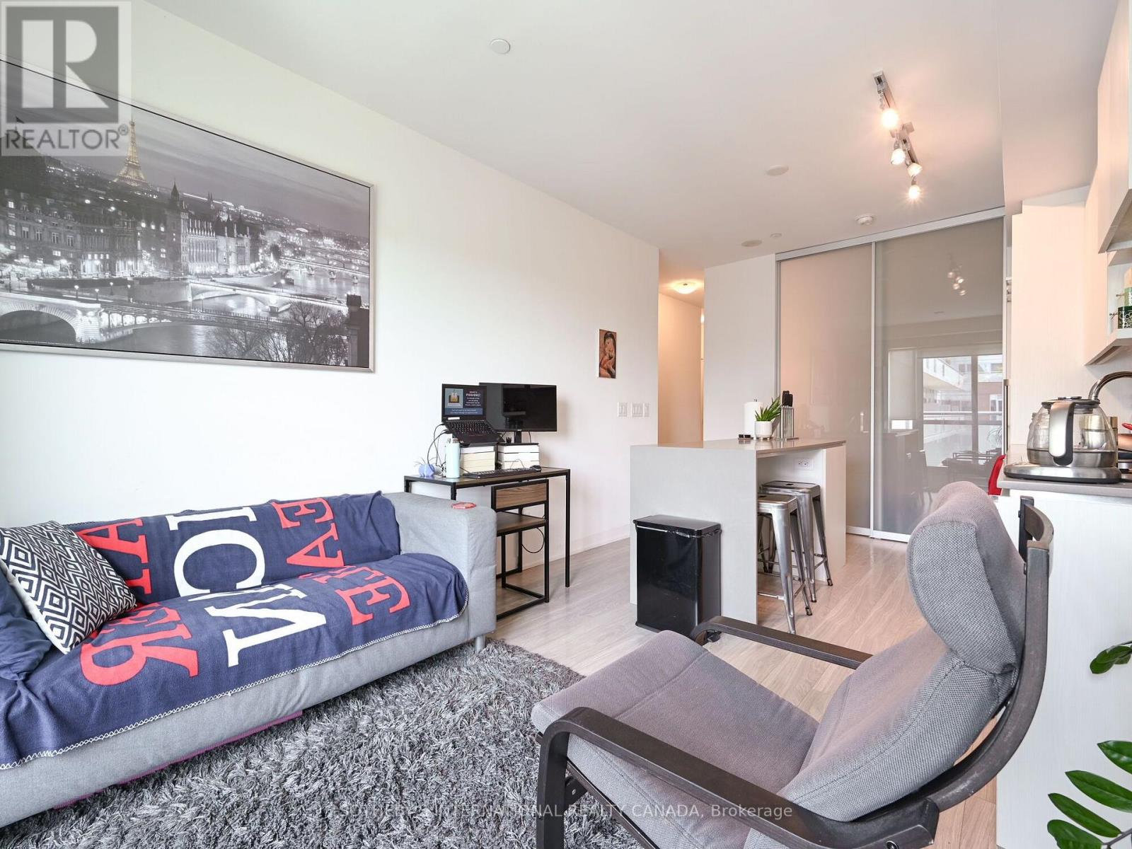 813 - 1830 Bloor Street W, Toronto, Ontario  M6P 0A2 - Photo 13 - W14102026