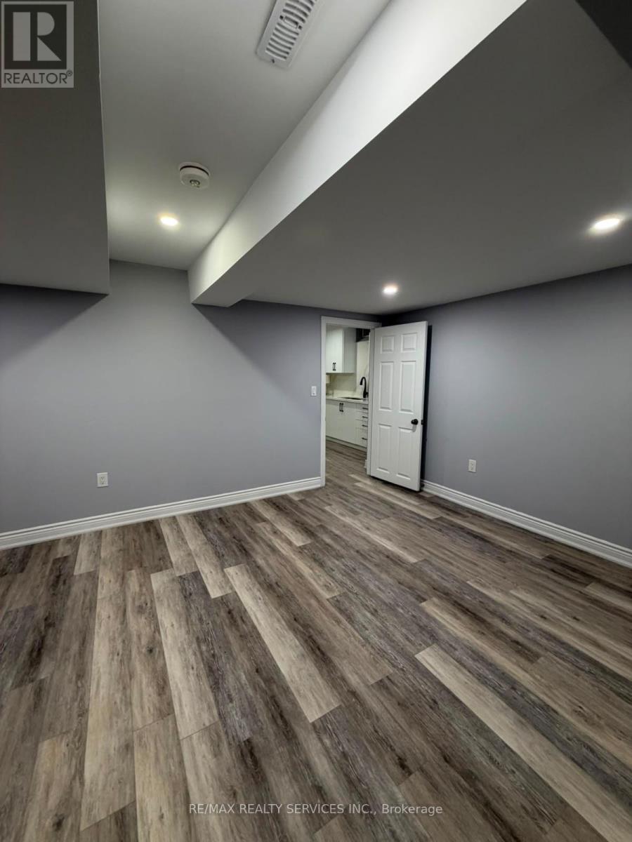 Lower - 2 Tonalite Road, Brampton, Ontario  L6P 0M3 - Photo 13 - W14102064