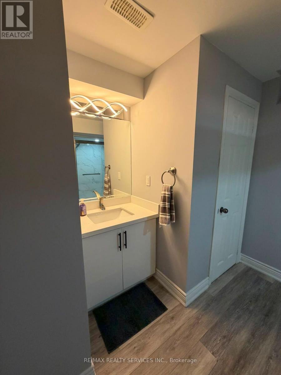 Lower - 2 Tonalite Road, Brampton, Ontario  L6P 0M3 - Photo 15 - W14102064