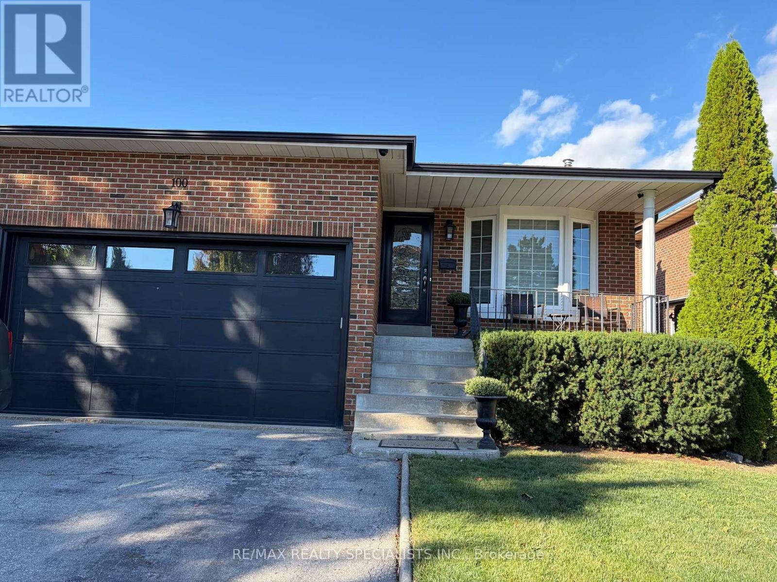 100 Princeton Terrace, Brampton, Ontario  L6S 3S9 - Photo 3 - W13853100