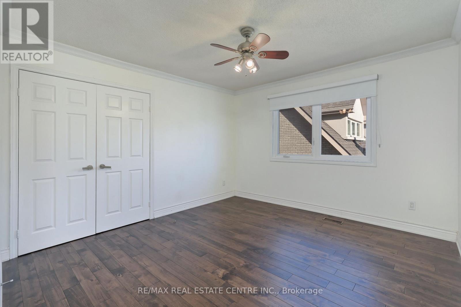 1837 Sevenoaks Drive, Mississauga, Ontario  L5K 2N5 - Photo 27 - W13876610