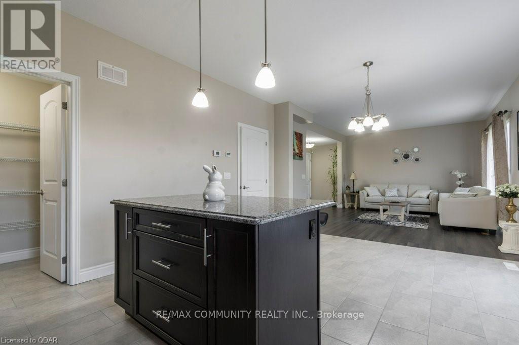 94 Redwood Drive, Belleville, Ontario  K8N 0H5 - Photo 7 - X14102112