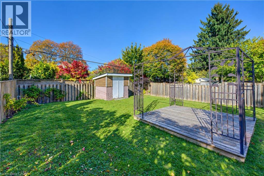 144 Graham Street, Waterloo, Ontario  N2J 1A1 - Photo 34 - 40872373