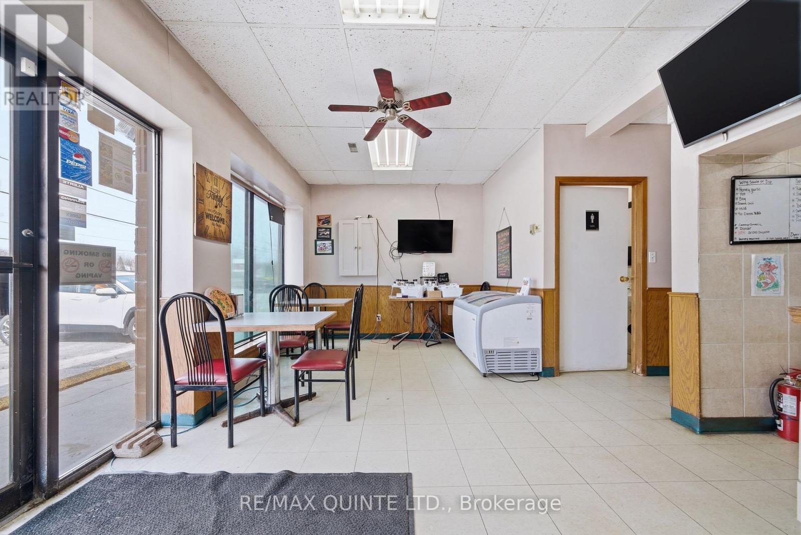 748 Old Highway 2 Highway, Quinte West, Ontario  K8V 5P5 - Photo 3 - X12950898