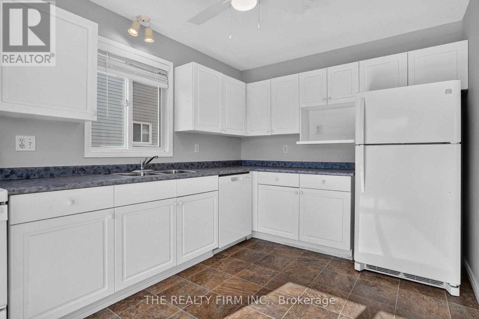 941 Thistledown Way, London North, Ontario  N6G 4Z6 - Photo 9 - X14102288