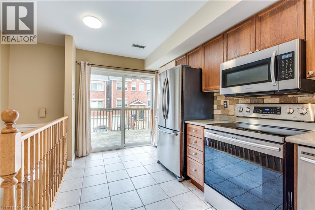 1751 Lampman Avenue Unit# 51, Burlington, Ontario  L7L 6W3 - Photo 6 - 40870446