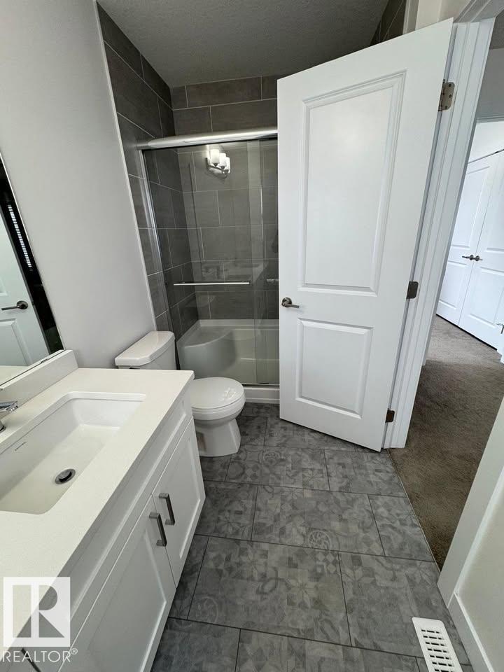 938 Daniels Loop SW