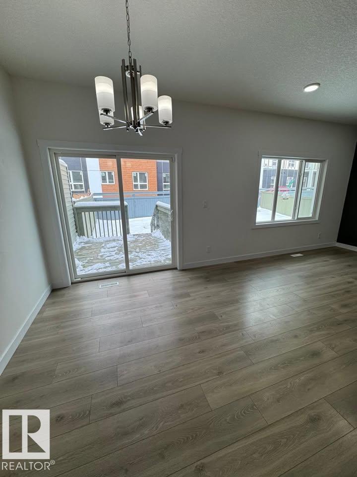 938 Daniels Loop SW