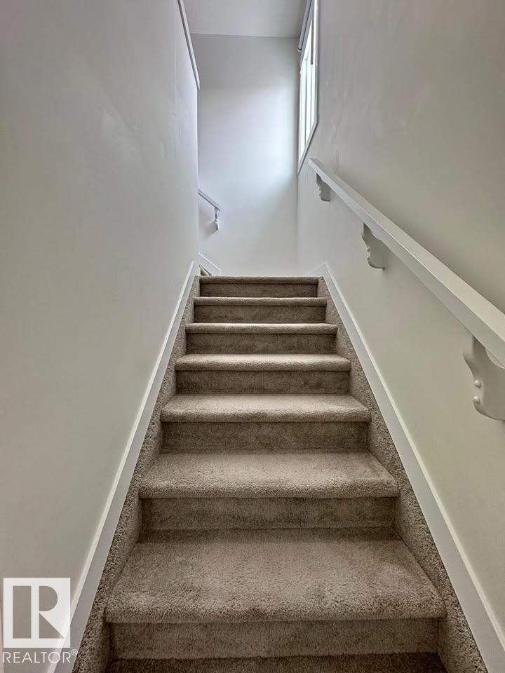 938 Daniels Loop SW