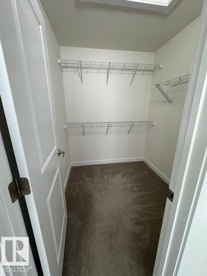 938 Daniels Loop SW