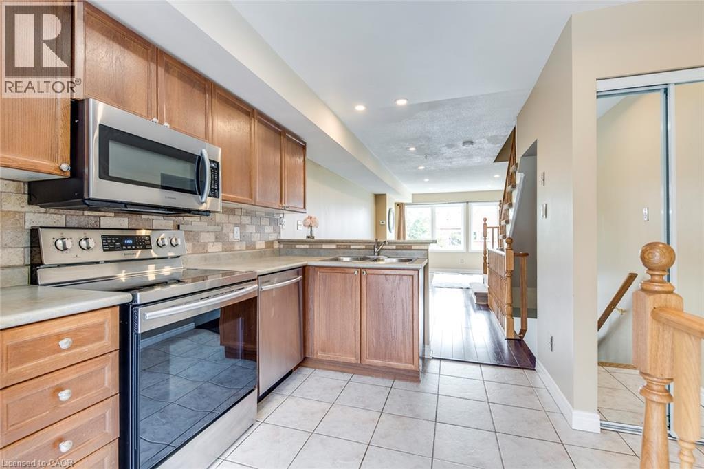 1751 Lampman Avenue Unit# 51, Burlington, Ontario  L7L 6W3 - Photo 9 - 40870446