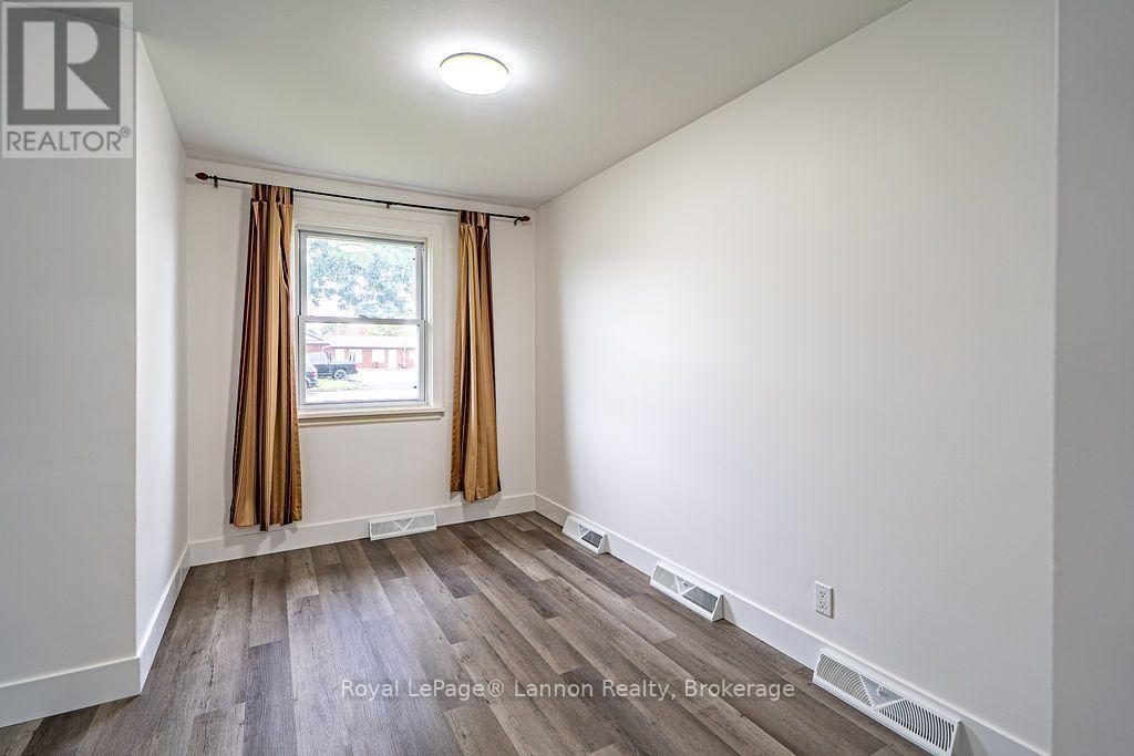 356 Kingsway Avenue, Thunder Bay, Ontario  P7E 2A5 - Photo 15 - X14102310