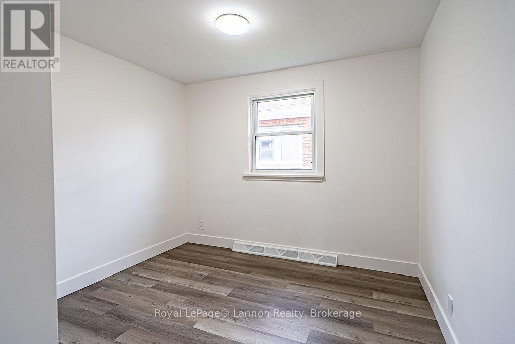 356 Kingsway Avenue, Thunder Bay, Ontario  P7E 2A5 - Photo 16 - X14102310