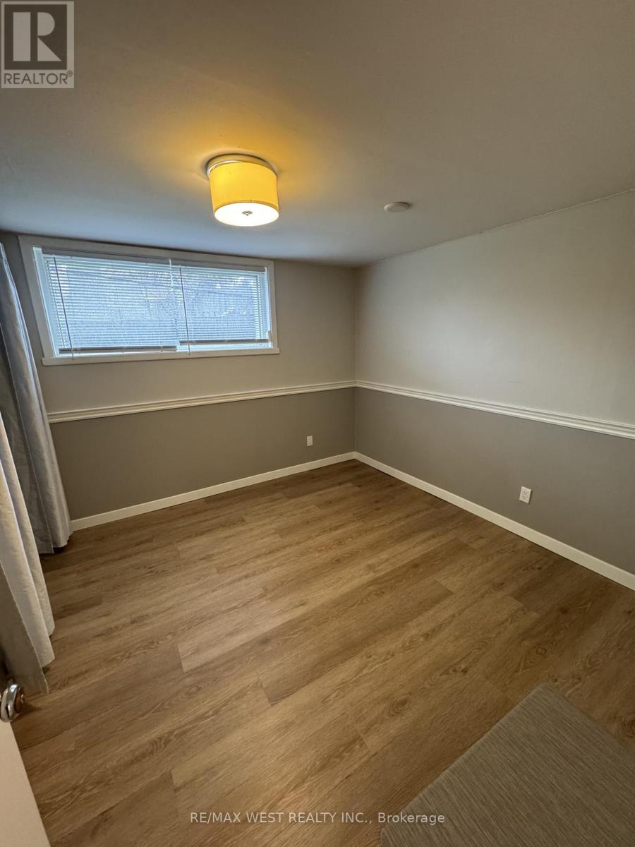 B2 - 35 Lilywood Road, Toronto, Ontario  M6B 1V6 - Photo 8 - W14100232