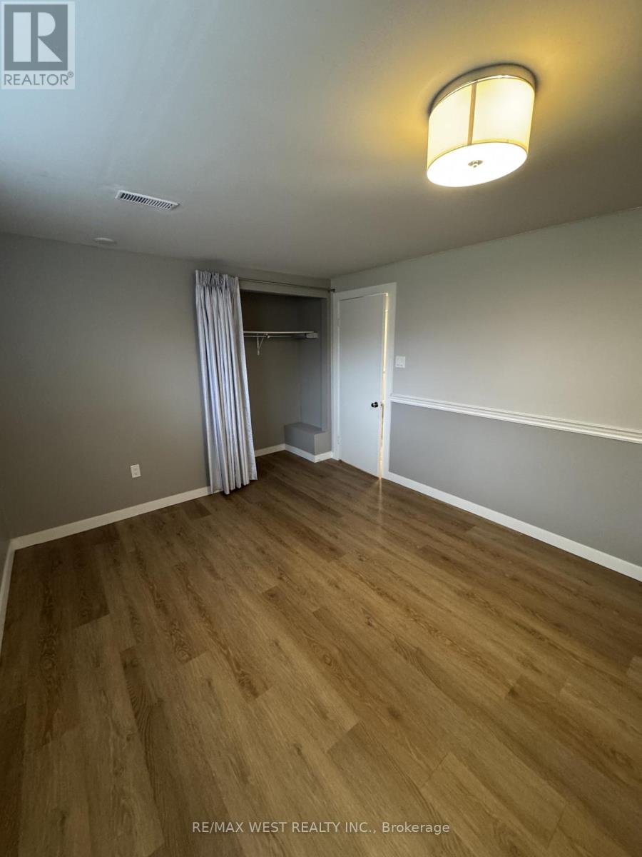 B2 - 35 Lilywood Road, Toronto, Ontario  M6B 1V6 - Photo 6 - W14100232