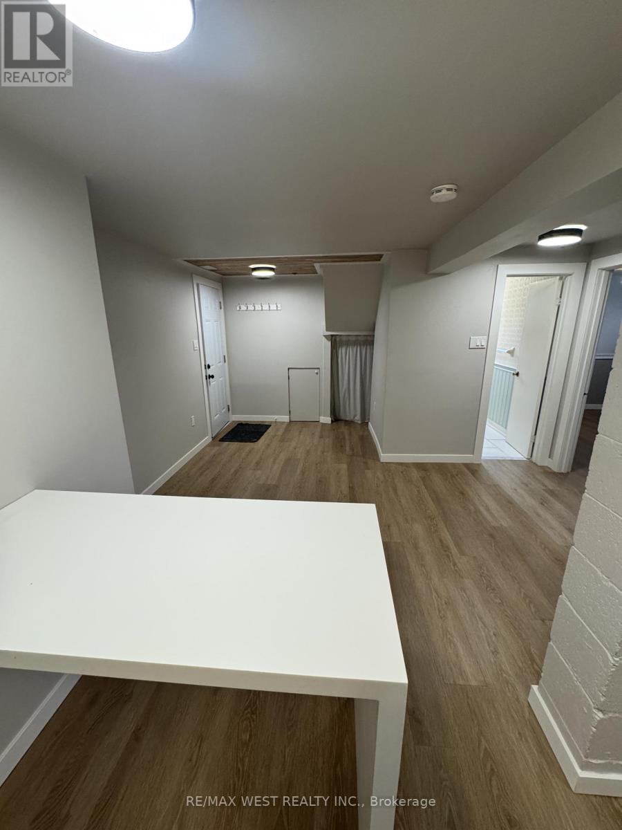 B2 - 35 Lilywood Road, Toronto, Ontario  M6B 1V6 - Photo 10 - W14100232