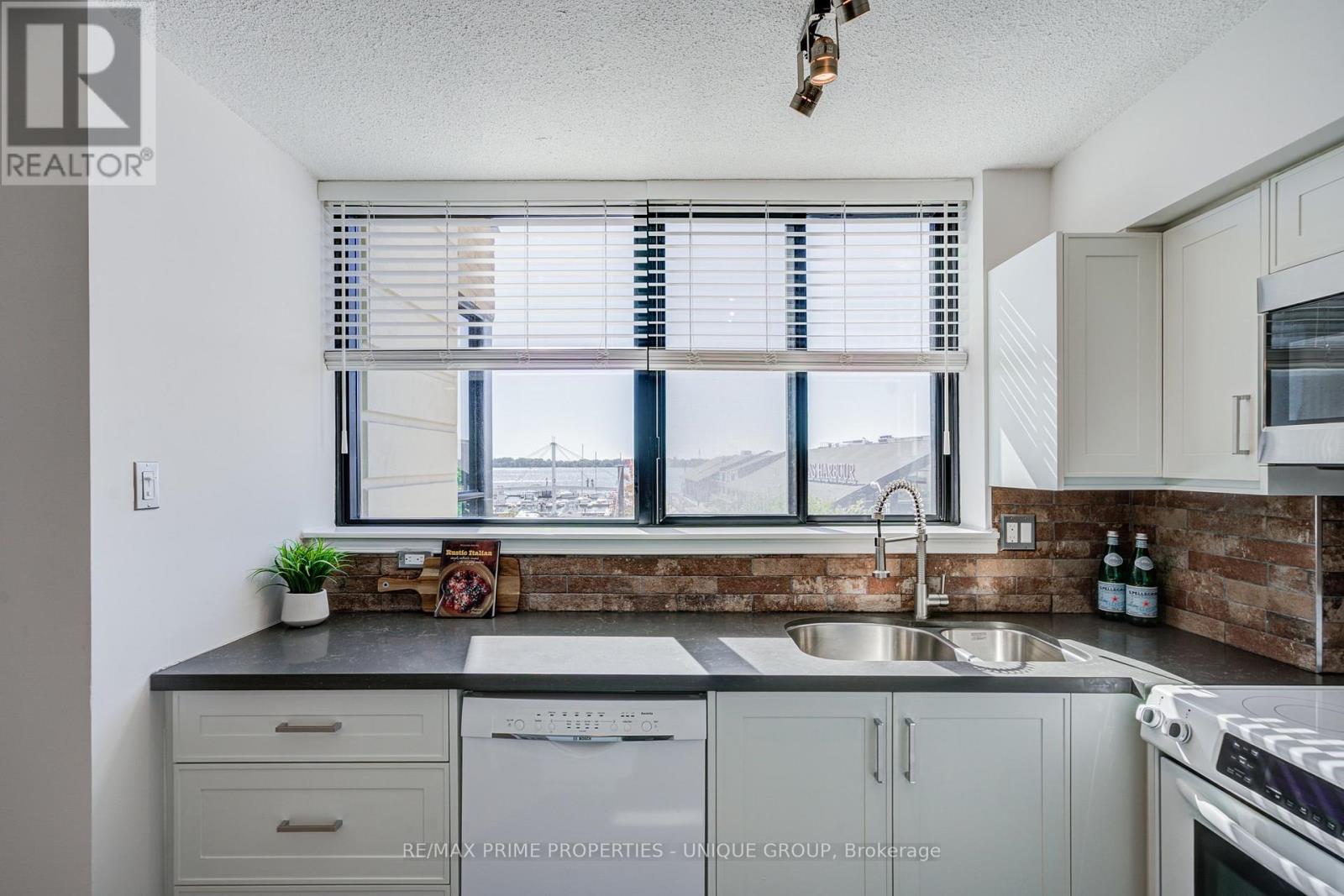 301 - 250 Queens Quay W, Toronto, Ontario M5J 2N2 - Photo 22 - C14102166