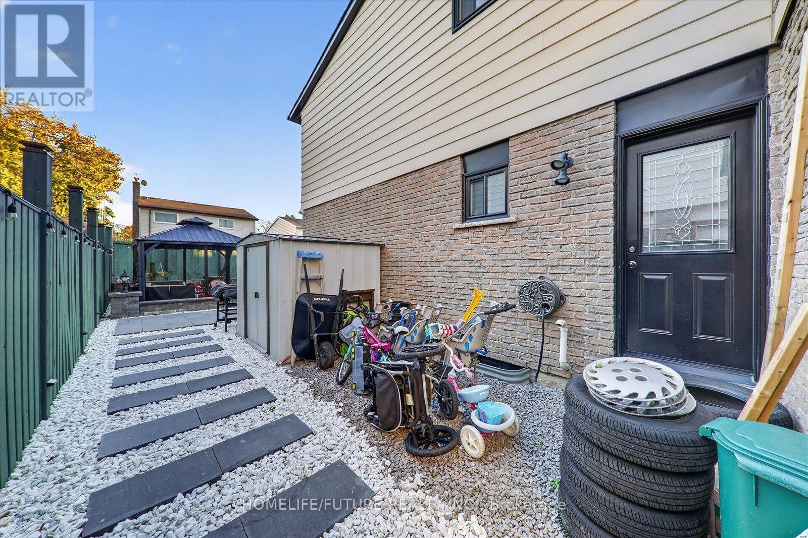 1569 Jaywin Circle, Pickering, Ontario  L1V 2W3 - Photo 36 - E14102202