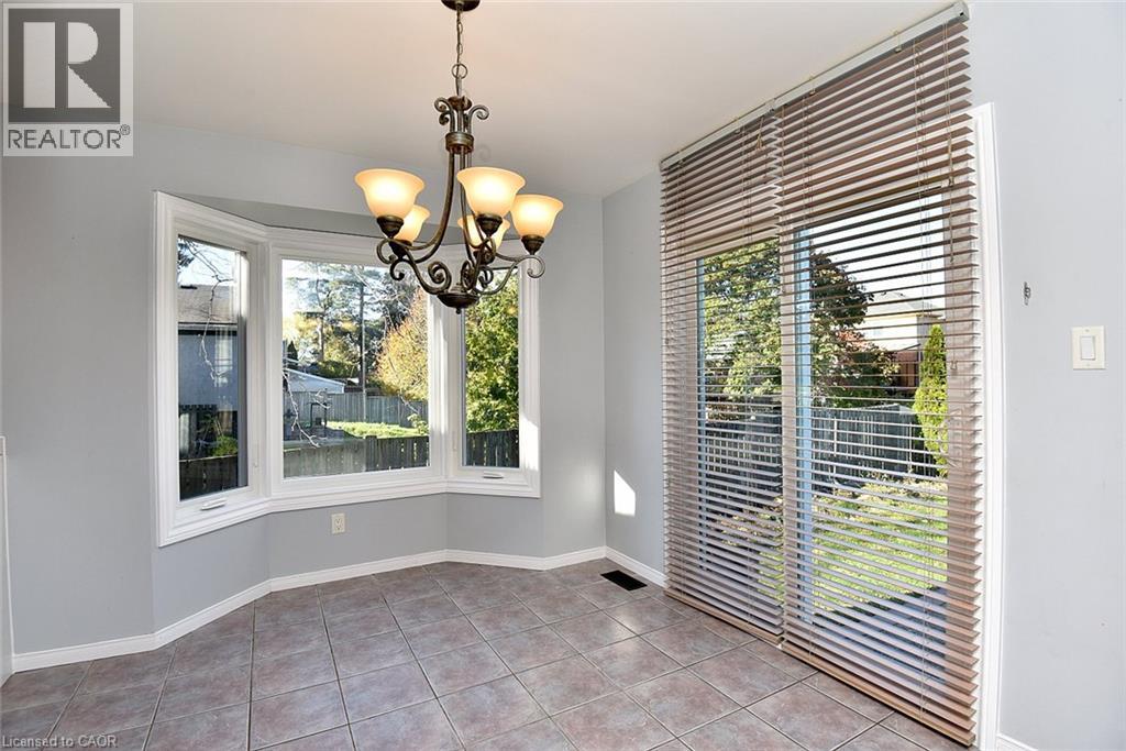 71 Stone Church Road E, Hamilton, Ontario  L9B 1A8 - Photo 13 - 40868546