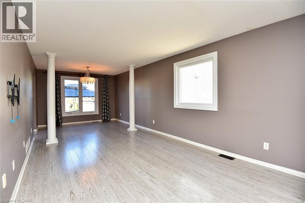 71 Stone Church Road E, Hamilton, Ontario  L9B 1A8 - Photo 6 - 40868546