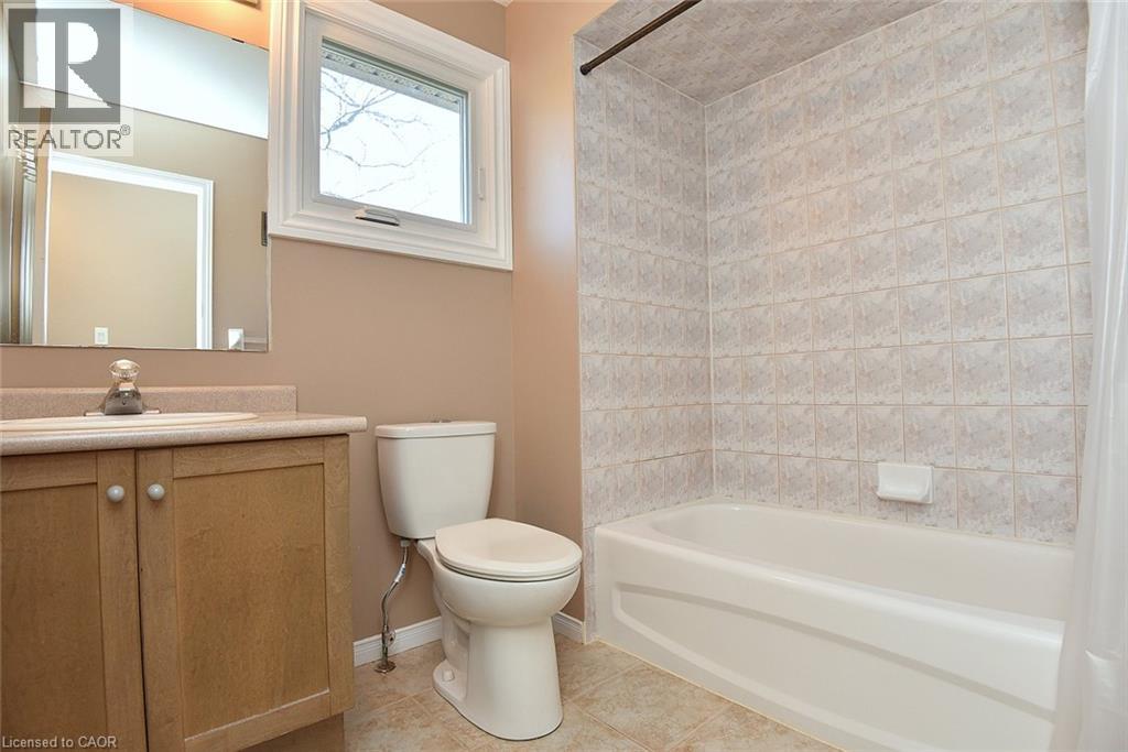 71 Stone Church Road E, Hamilton, Ontario  L9B 1A8 - Photo 36 - 40868546