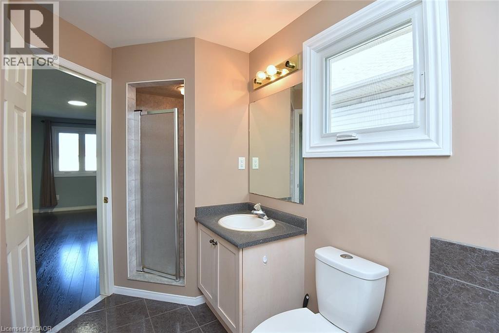 71 Stone Church Road E, Hamilton, Ontario  L9B 1A8 - Photo 31 - 40868546