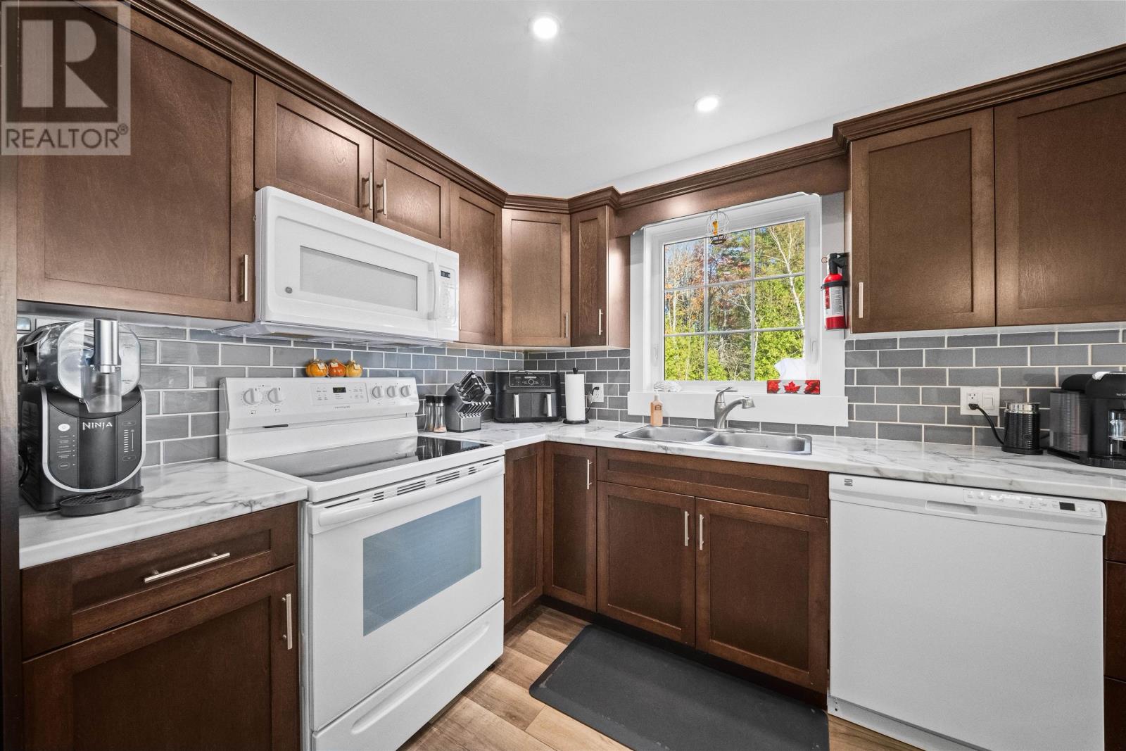 879 Ellerslie Road, Ellerslie-Bideford, Prince Edward Island  C0B 1J0 - Photo 11 - 202626293
