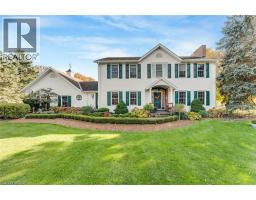 12 WENEIL Drive, Hamilton, Ontario