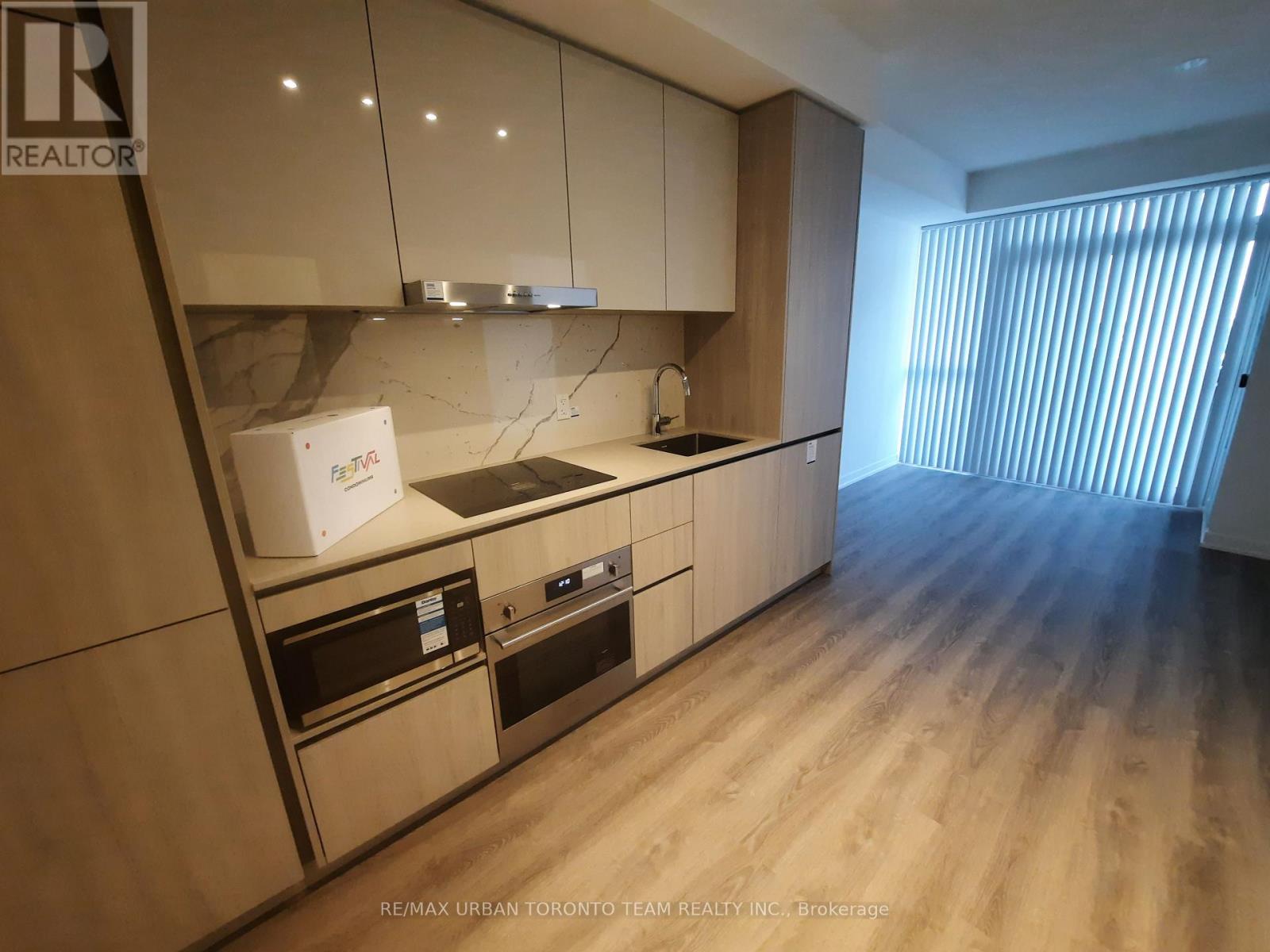 1505 - 8 Interchange Way, Vaughan (Vaughan Corporate Centre), Ontario  L4K 5Z7 - Photo 14 - N14102216