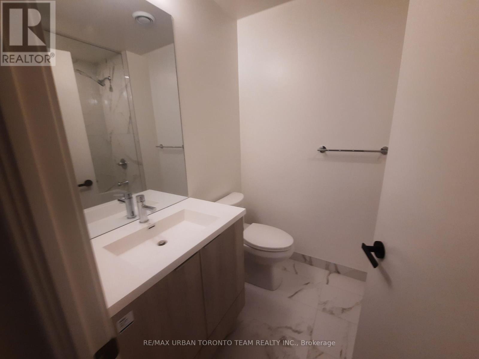 1505 - 8 Interchange Way, Vaughan (Vaughan Corporate Centre), Ontario  L4K 5Z7 - Photo 18 - N14102216