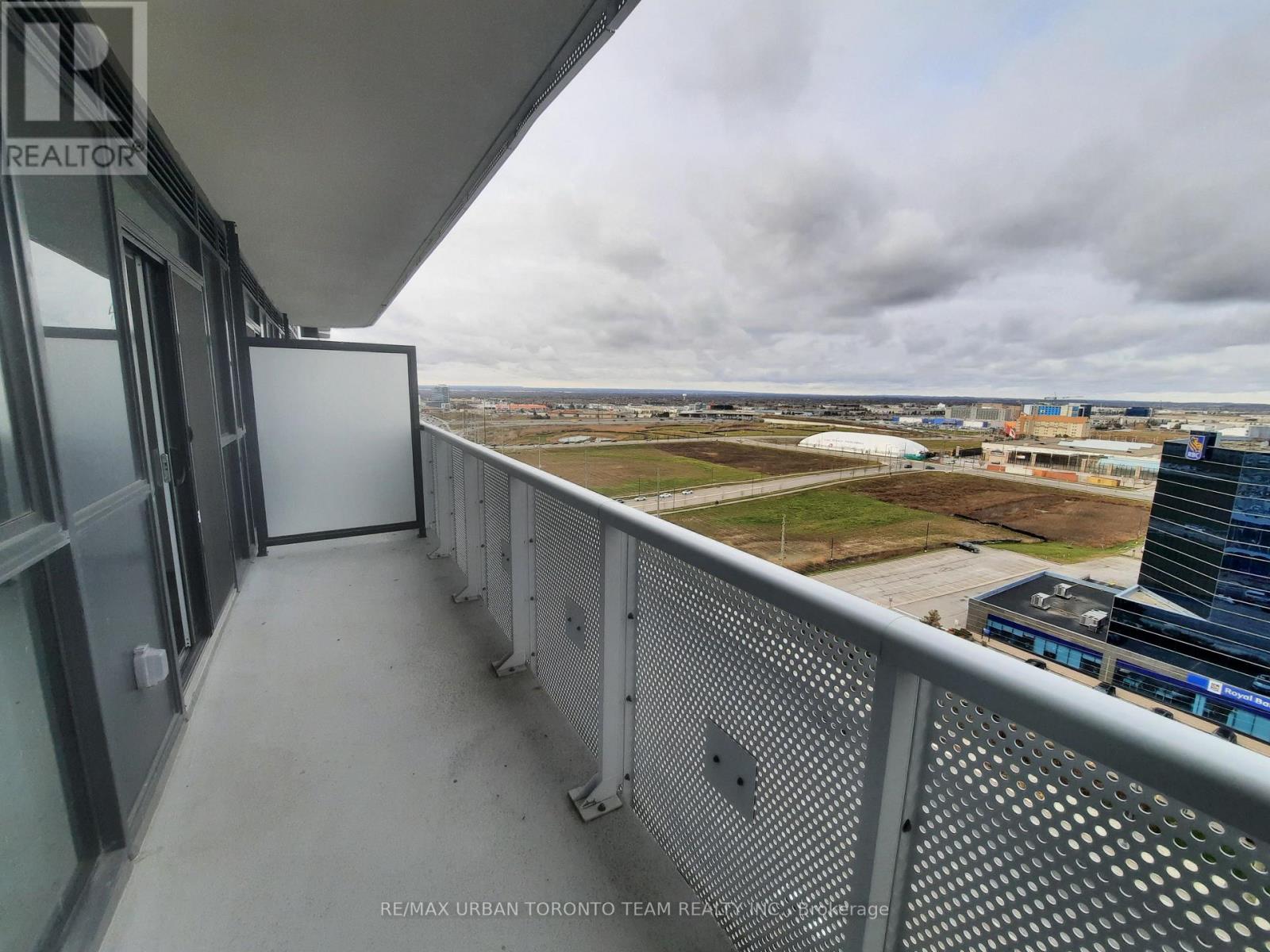 1505 - 8 Interchange Way, Vaughan (Vaughan Corporate Centre), Ontario  L4K 5Z7 - Photo 6 - N14102216