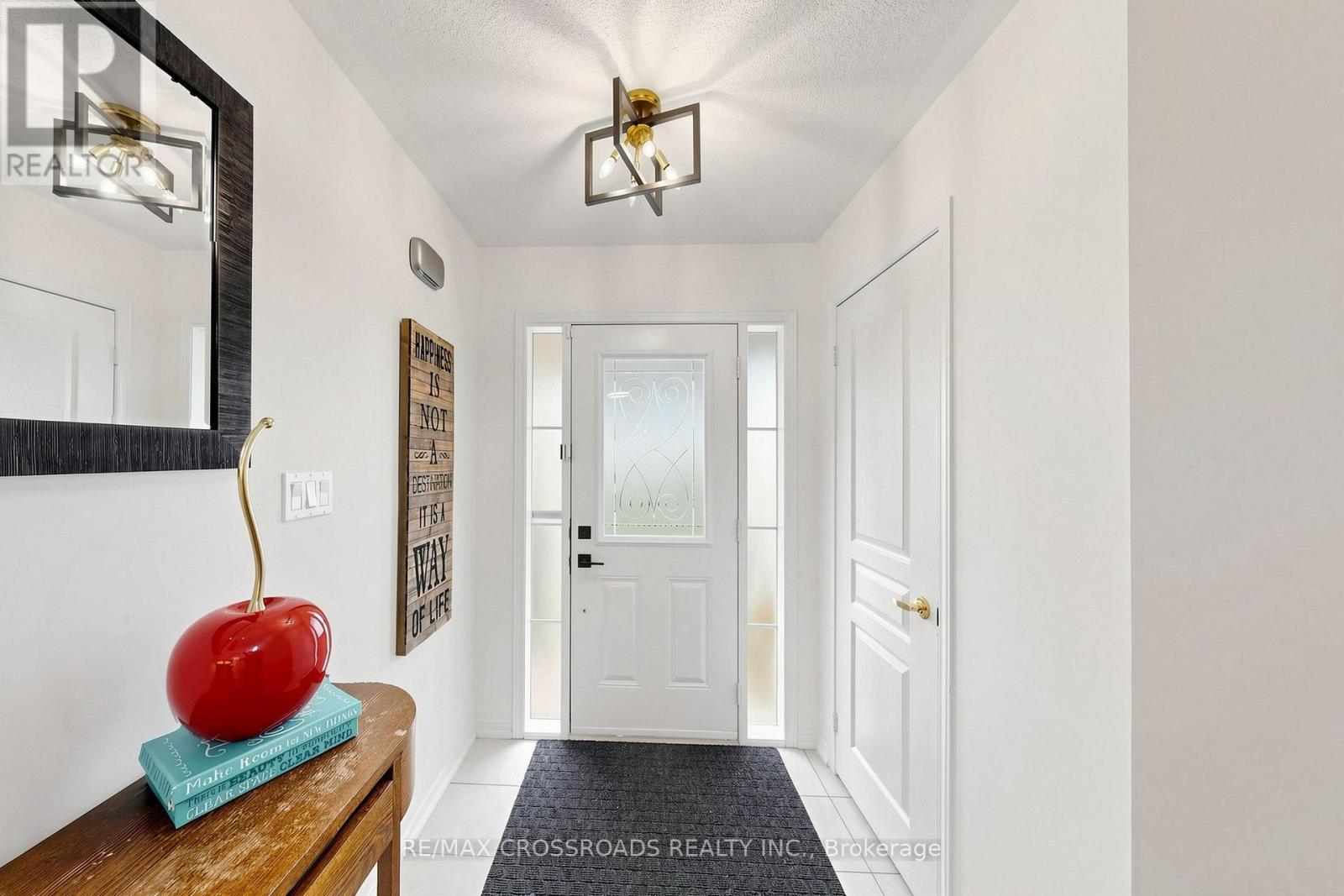 78 Vera Lynn Crescent, Whitchurch-Stouffville (Stouffville), Ontario  L4A 0X4 - Photo 4 - N14102294
