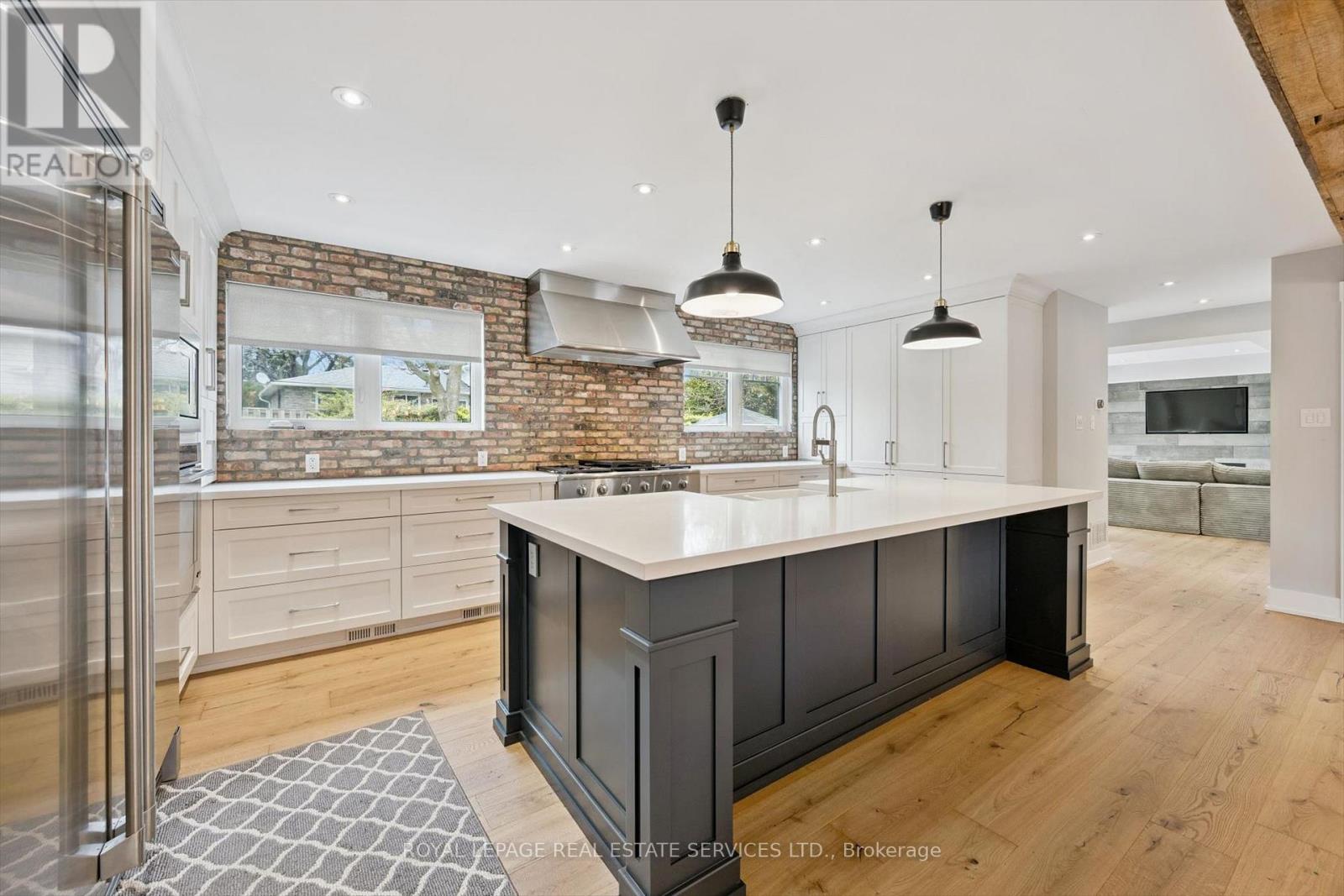 269 Sunray Road, Oakville (Br Bronte), Ontario  L6L 3R7 - Photo 9 - W14102272