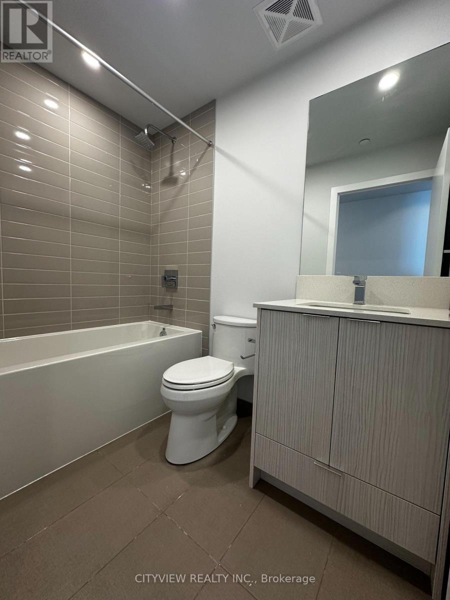 2411 - 430 Square One Drive, Mississauga, Ontario  L5B 0L6 - Photo 11 - W14102276