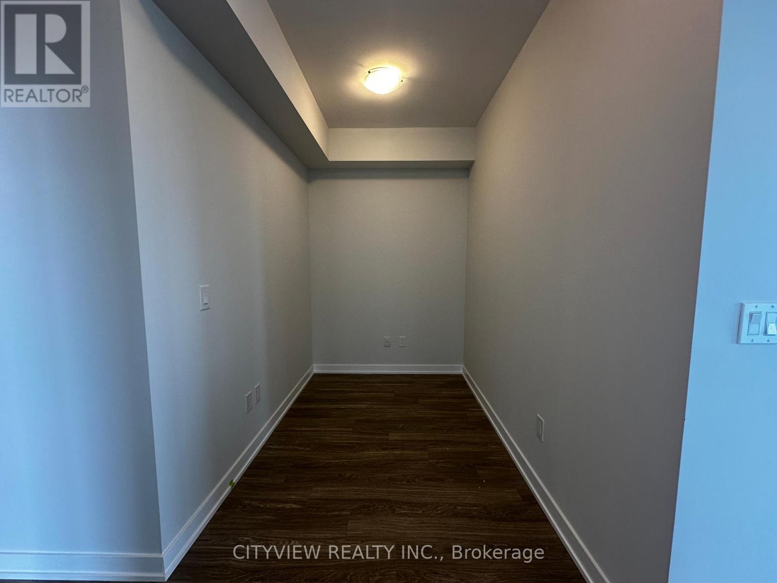 2411 - 430 Square One Drive, Mississauga, Ontario  L5B 0L6 - Photo 6 - W14102276