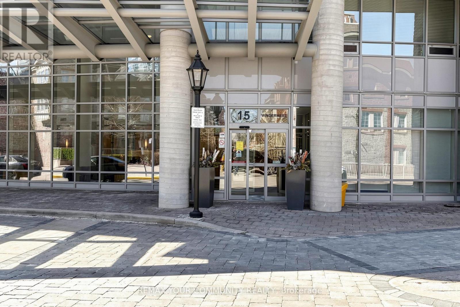 1506 - 15 Windermere Avenue, Toronto (High Park-Swansea), Ontario  M6S 5A2 - Photo 4 - W14102284