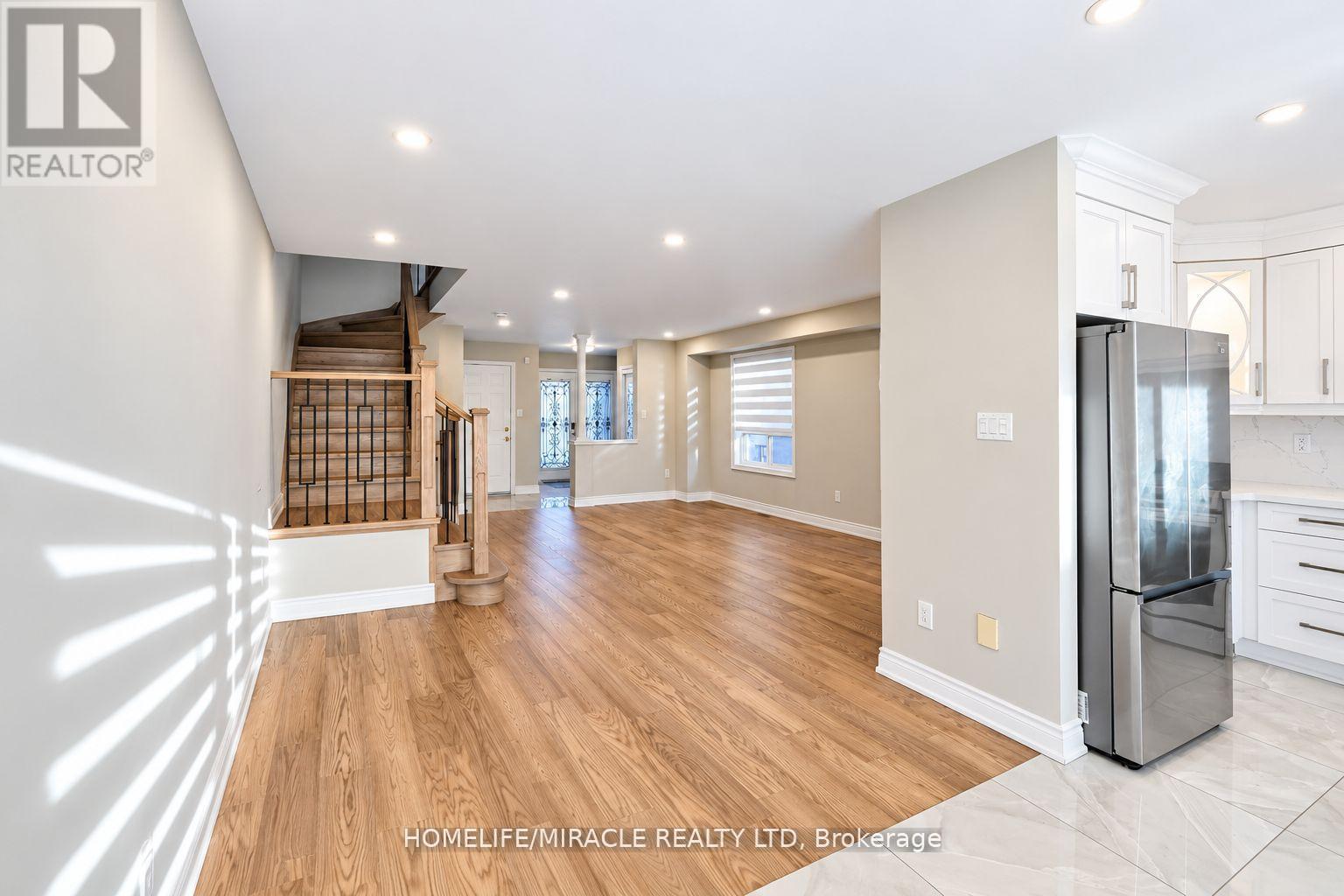 7683 Doverwood Drive, Mississauga, Ontario  L5N 8J1 - Photo 15 - W14102306