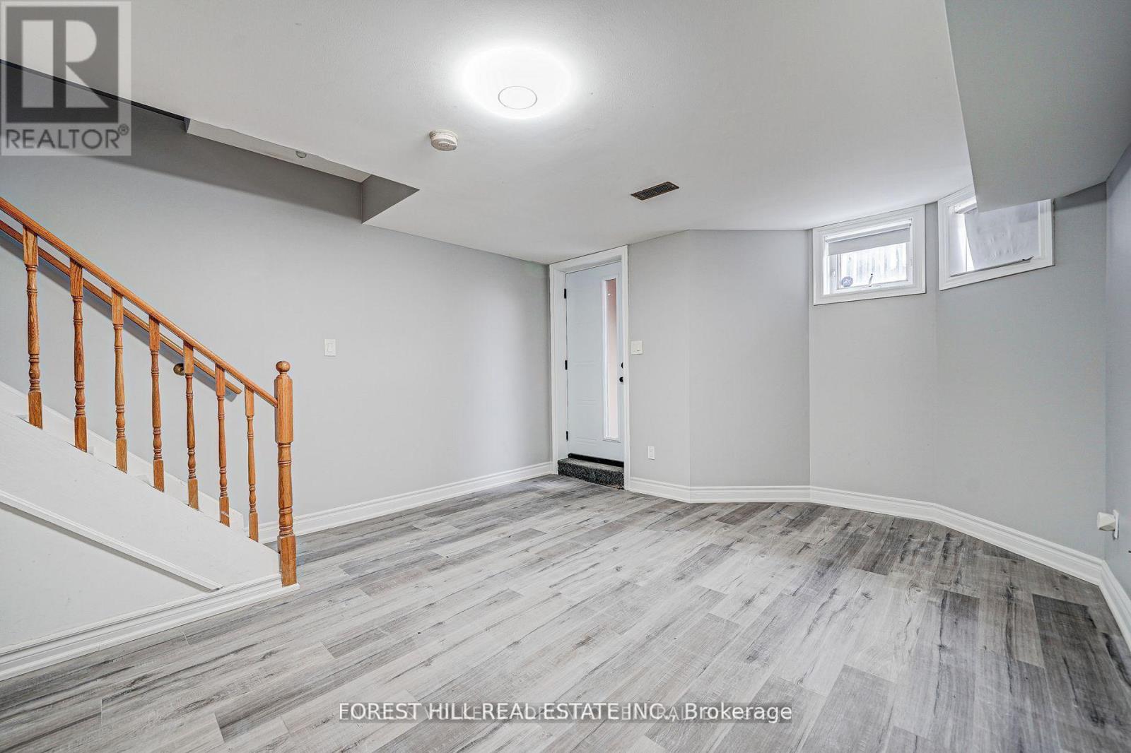Lower - 39a Lippincott Street E, Toronto (Weston), Ontario  M9N 1B2 - Photo 4 - W14102312