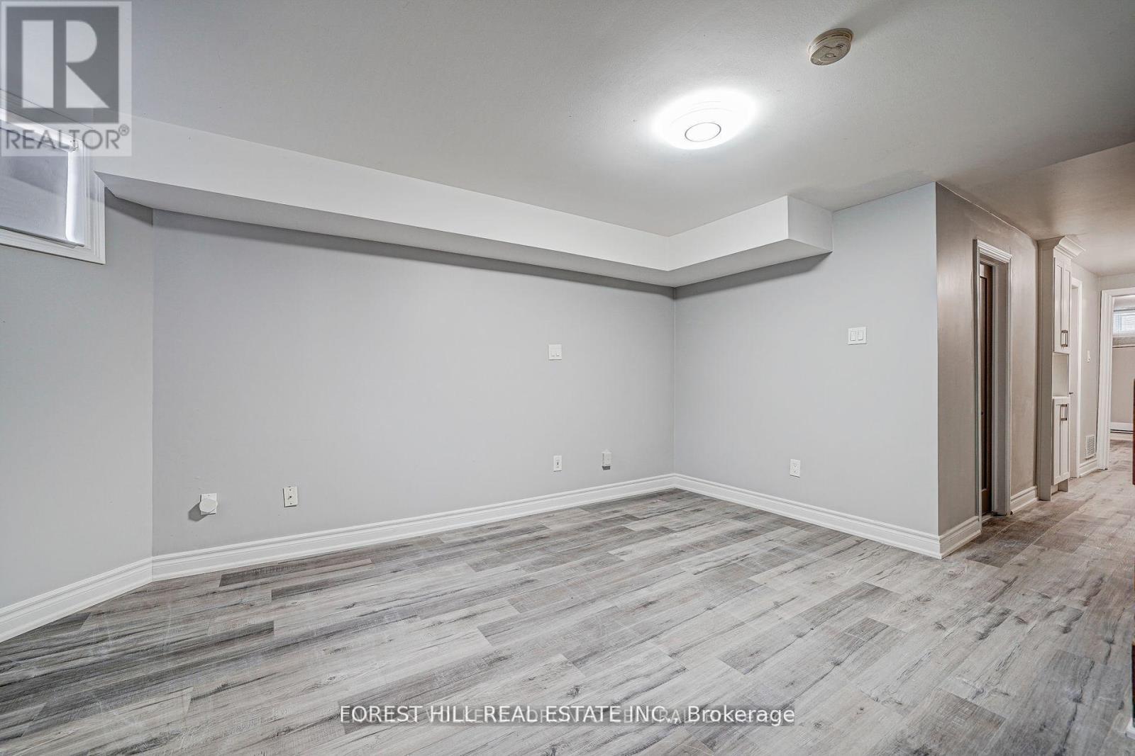 Lower - 39a Lippincott Street E, Toronto (Weston), Ontario  M9N 1B2 - Photo 6 - W14102312