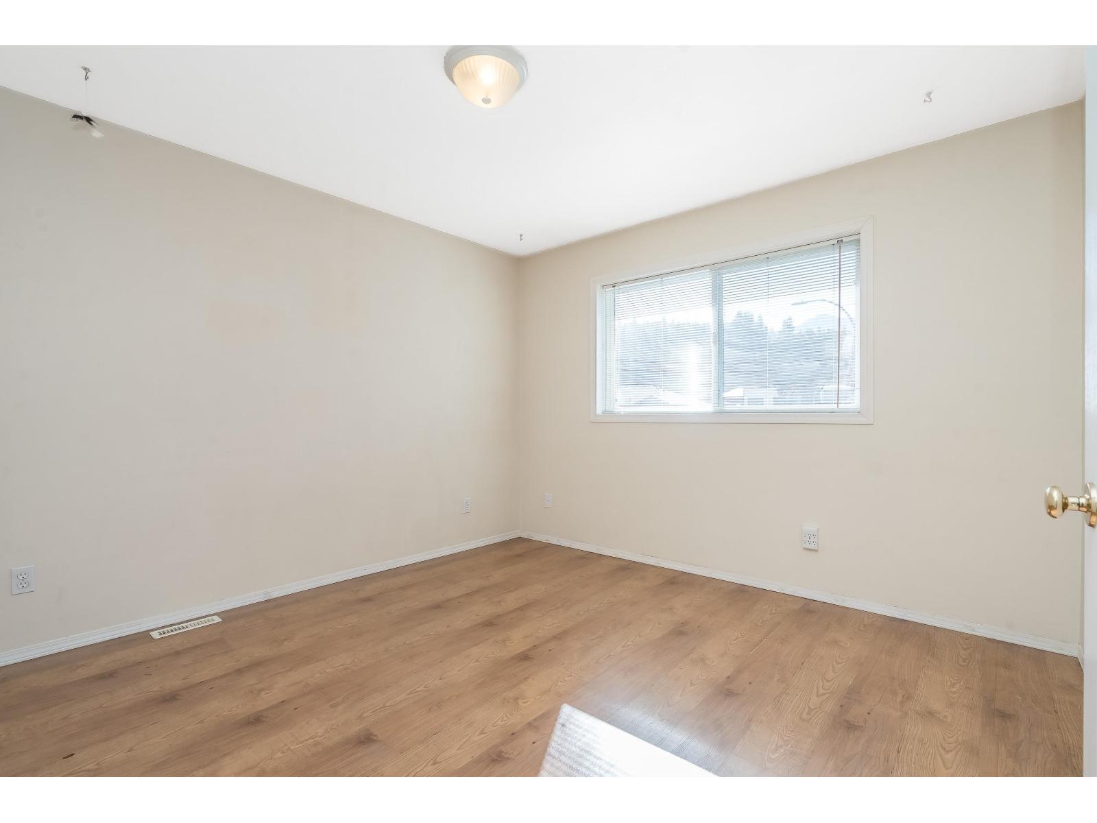 101 5765 VEDDER ROAD|Garrison Crossing