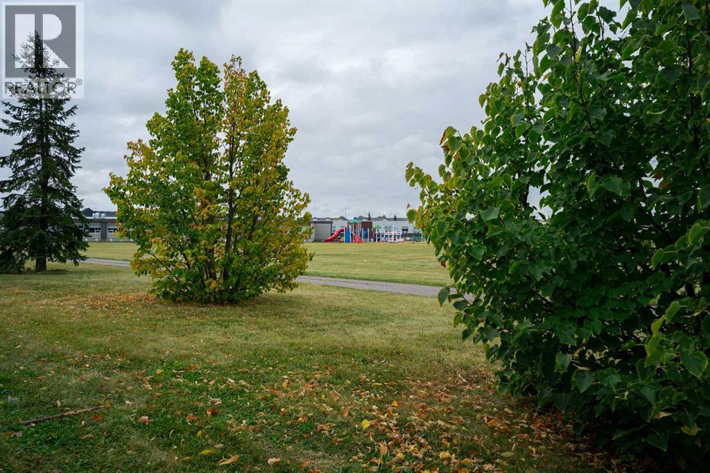 163 Rattlepan Creek Crescent